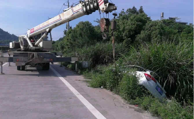 集宁区重载吊车救援